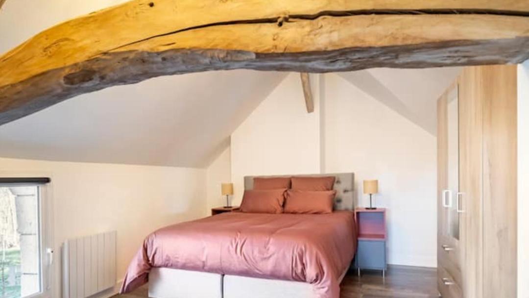 Photo of Bedroom in Parnay