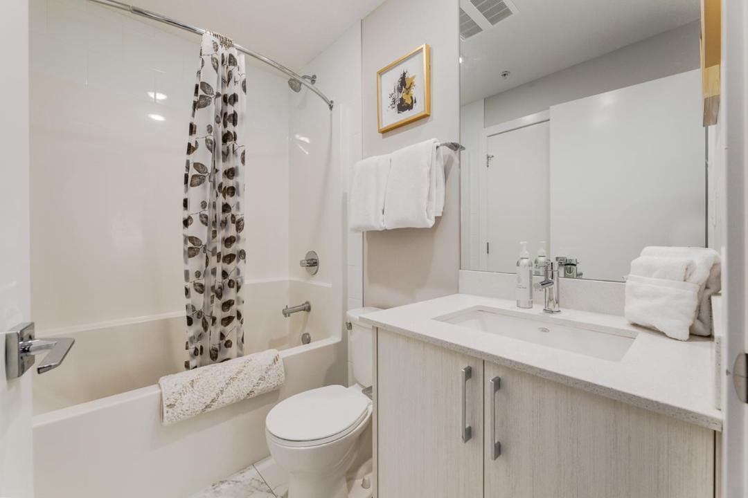 Photo of Bathroom in Shaganappi