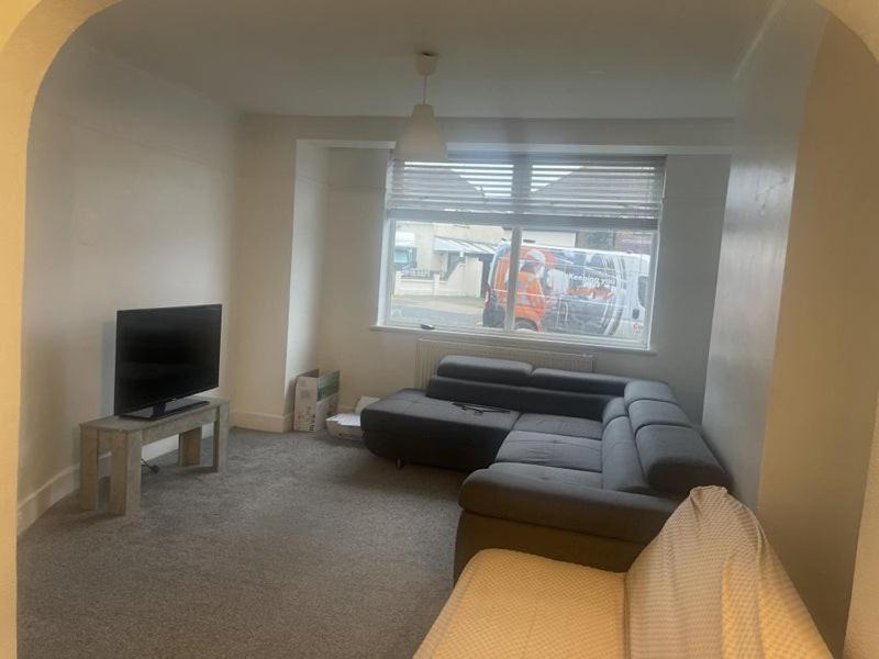 Photo of Others in Pettits