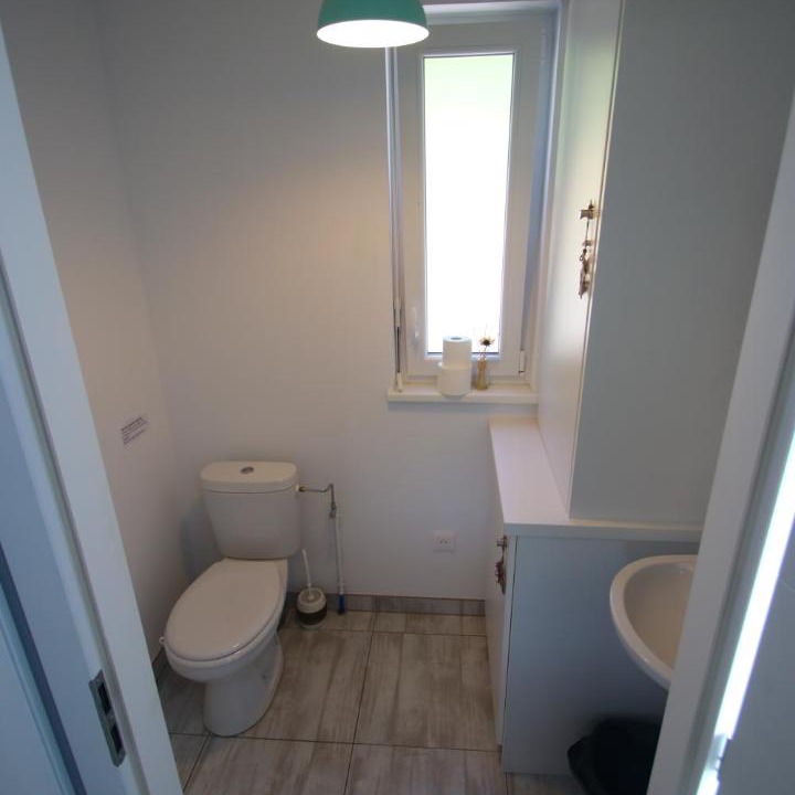Photo of Bathroom in Barr