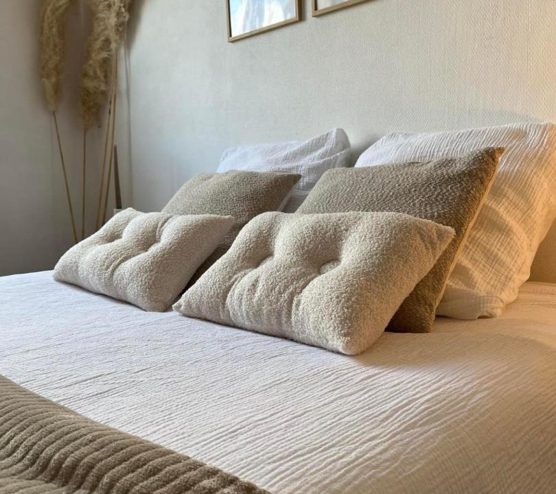Photo of Bedroom in Royallieu Village