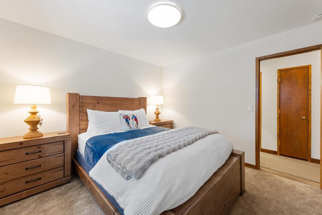 Photo of Bedroom in Tahoe Sierra Estates