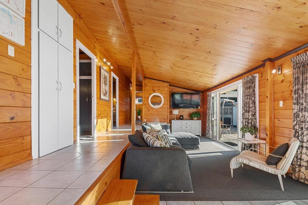 Photo of Others in Lynmore