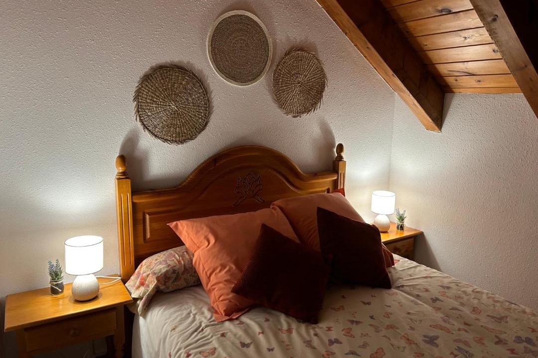 Photo of Bedroom in Linsoles