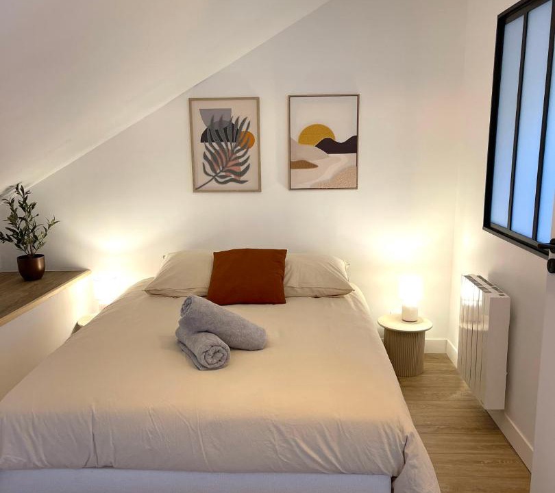 Photo of Bedroom in Tinteniac