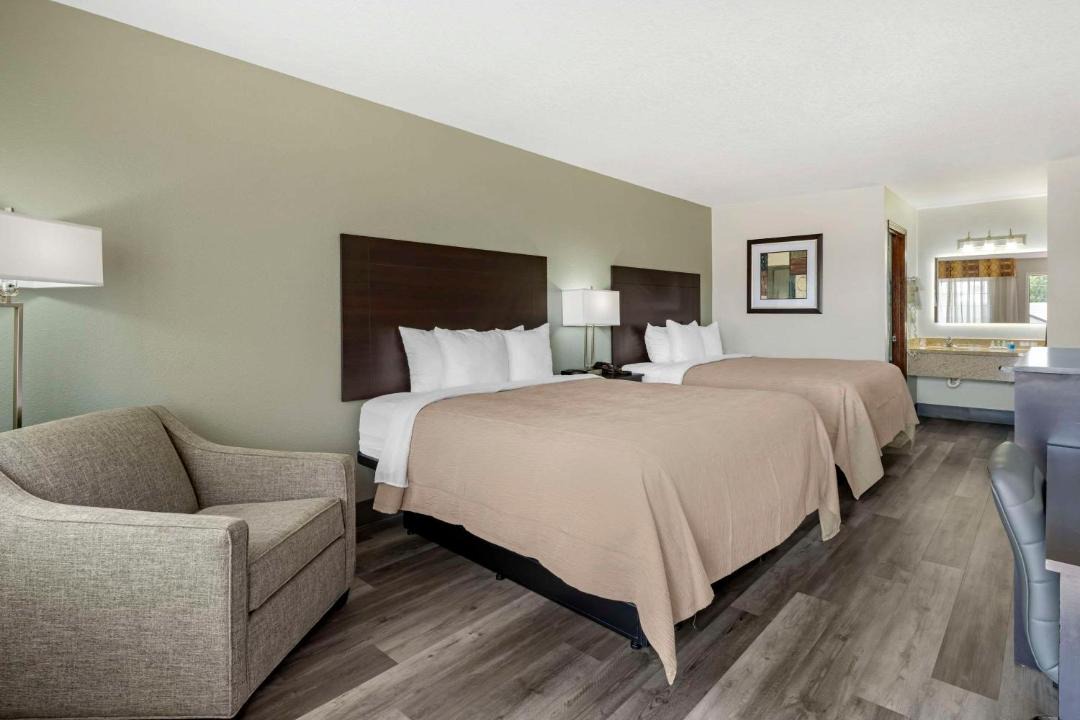 Photo of Bedroom in Siloam Springs