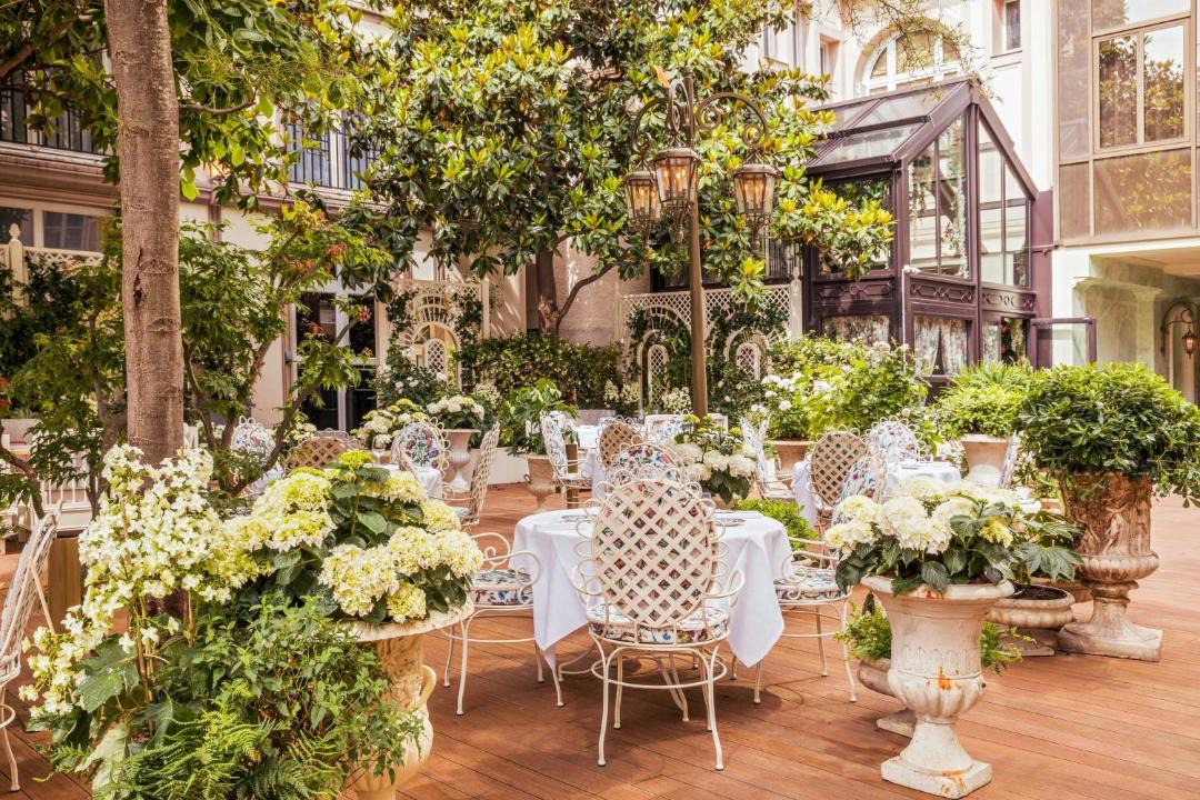 Photo of Others in Porte-Dauphine