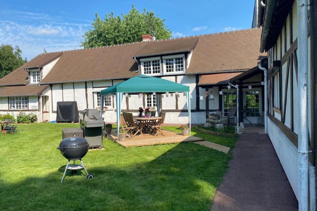 Photo of Others in Suzay