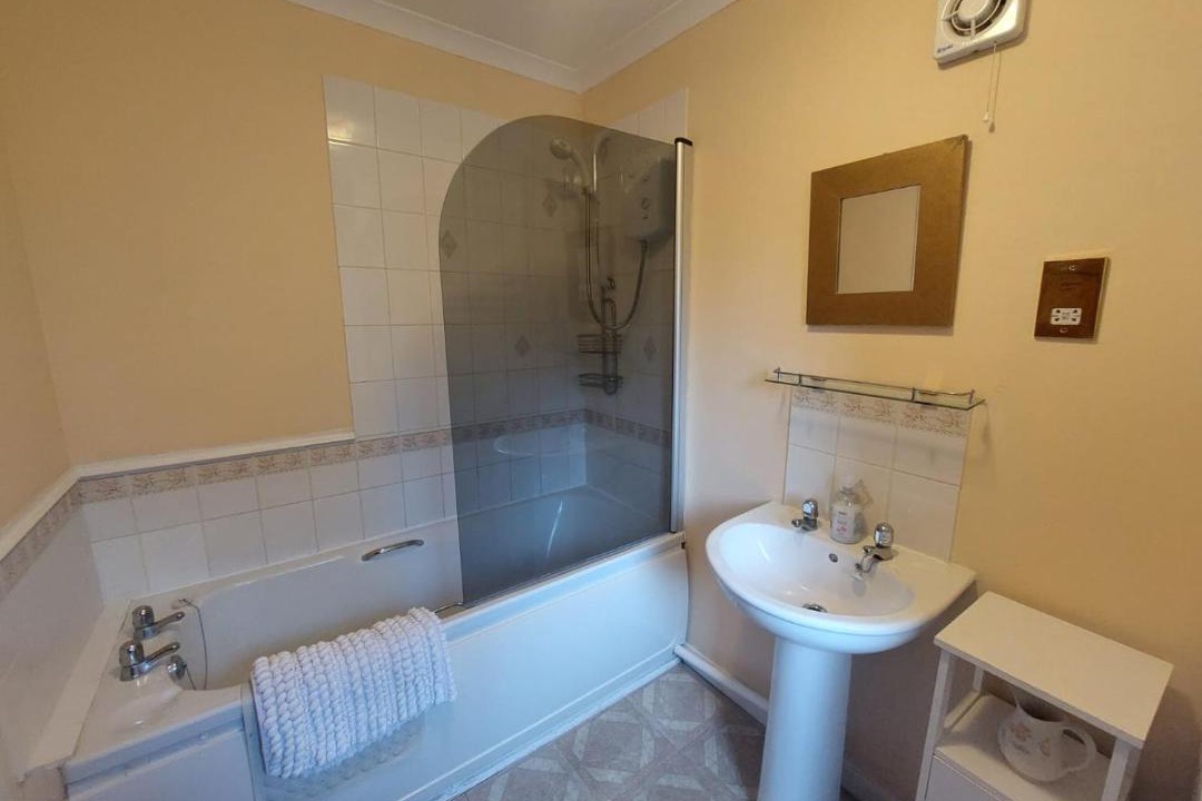 Photo of Bathroom in Hunspow