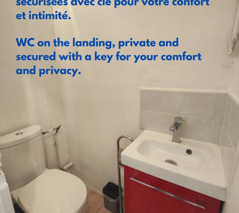 Photo of Bathroom in Auriol