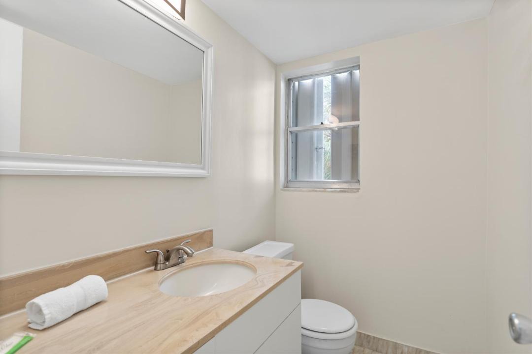 Photo of Bathroom in Bay Harbor Islands