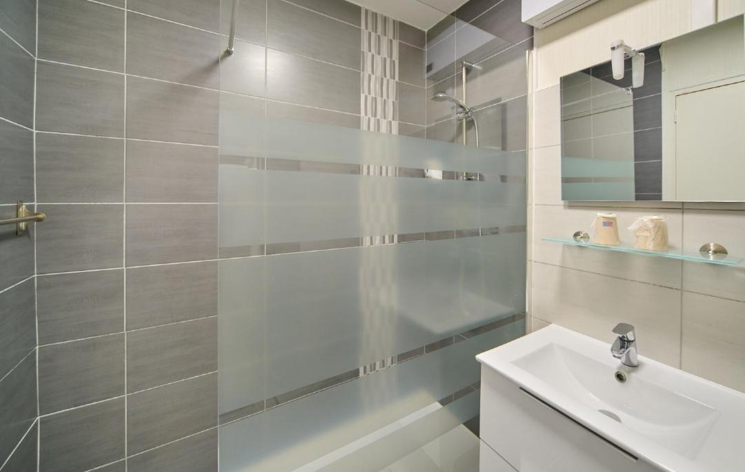 Photo of Bathroom in Tournus