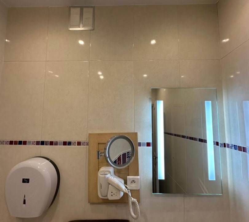 Photo of Bathroom in Saint-Lambert