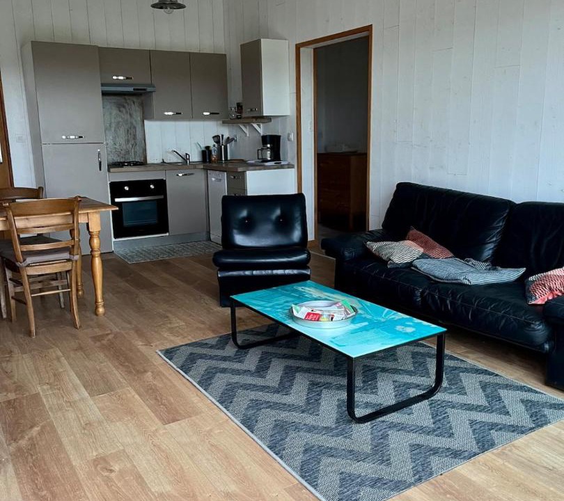 Photo of Others in Salives