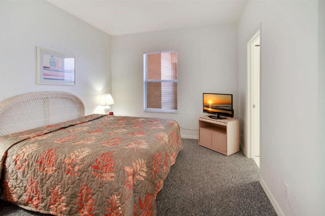 Photo of Bedroom in Treasure Island