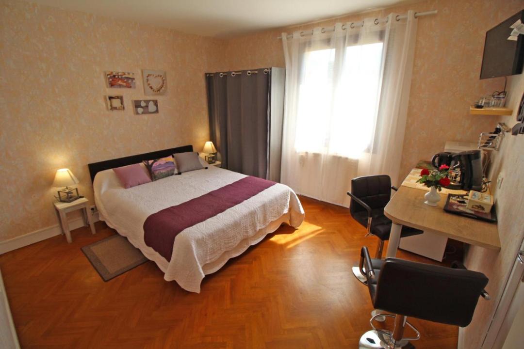 Photo of Bedroom in Saint-Leonard-de-Noblat