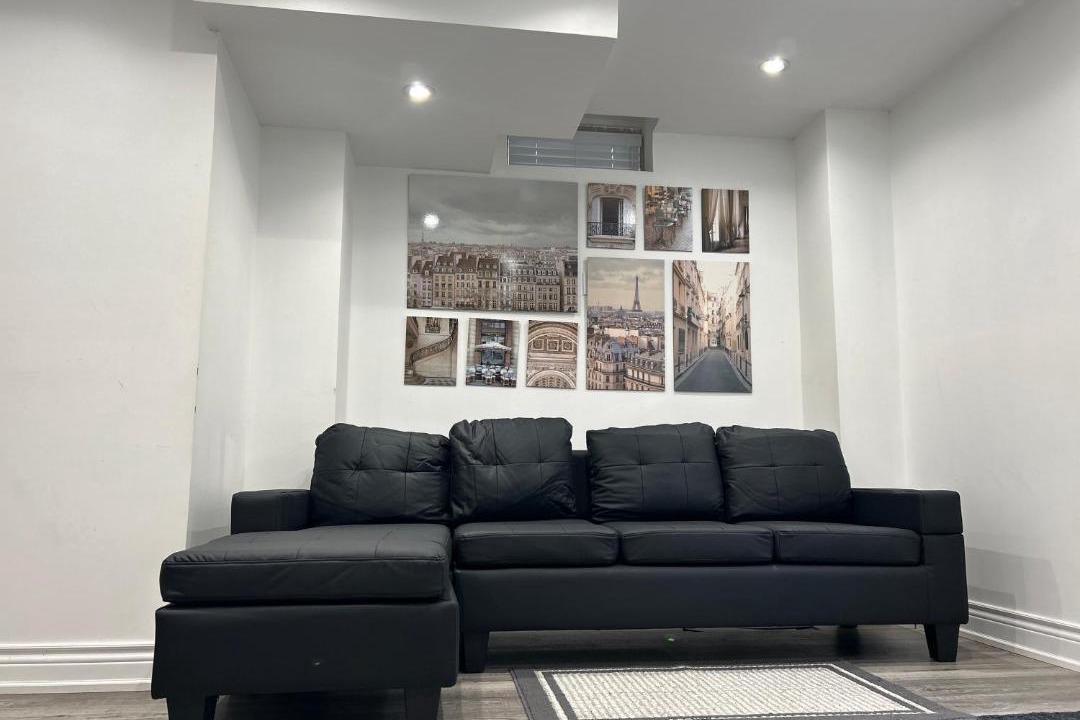 Photo of Livingroom in Ajax