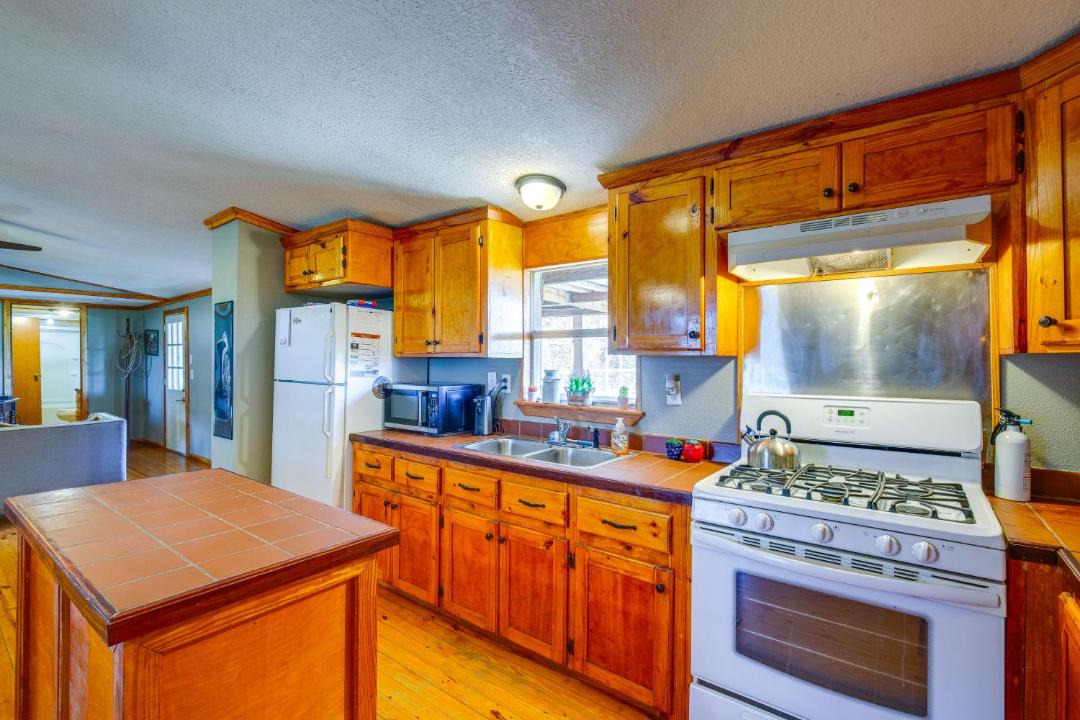 Photo of Kitchen in Quinlan