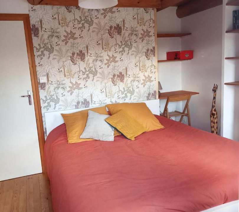 Photo of Bedroom in Tiranges