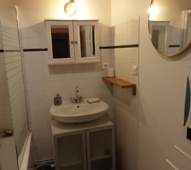Photo of Bathroom in Tiranges