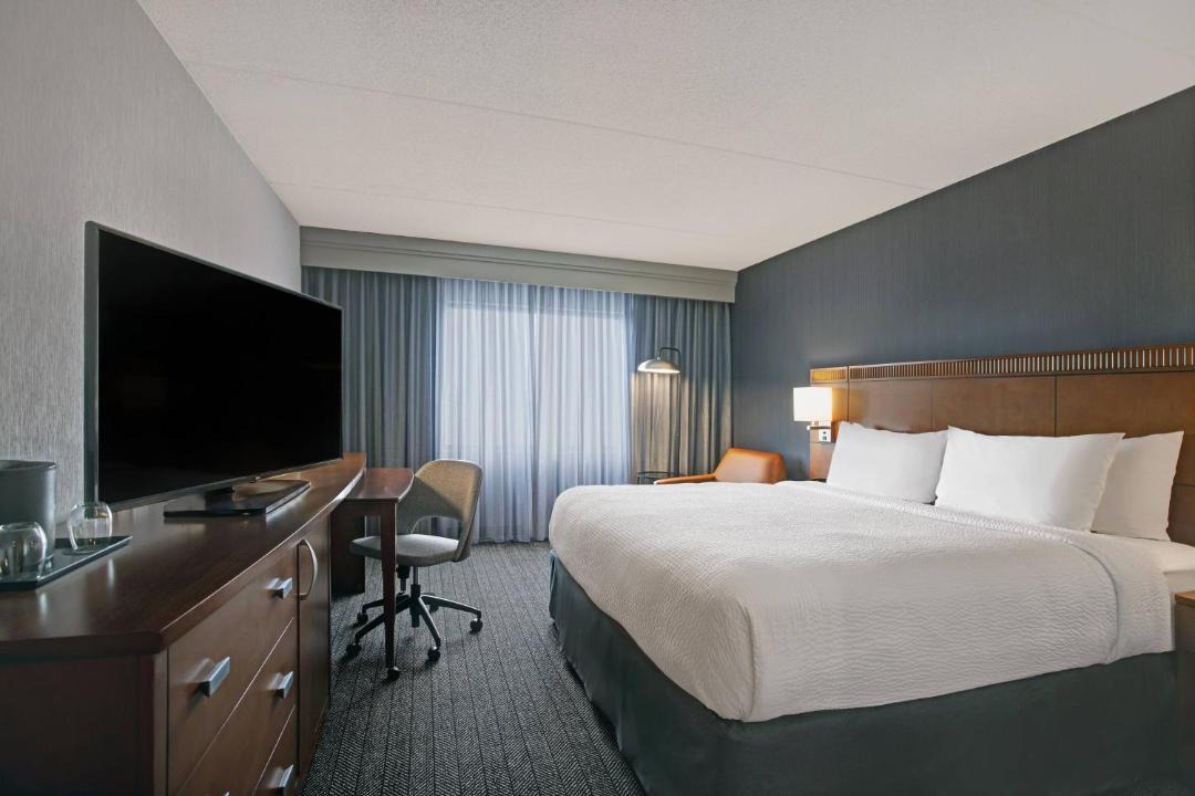 Photo of Bedroom in Elmhurst