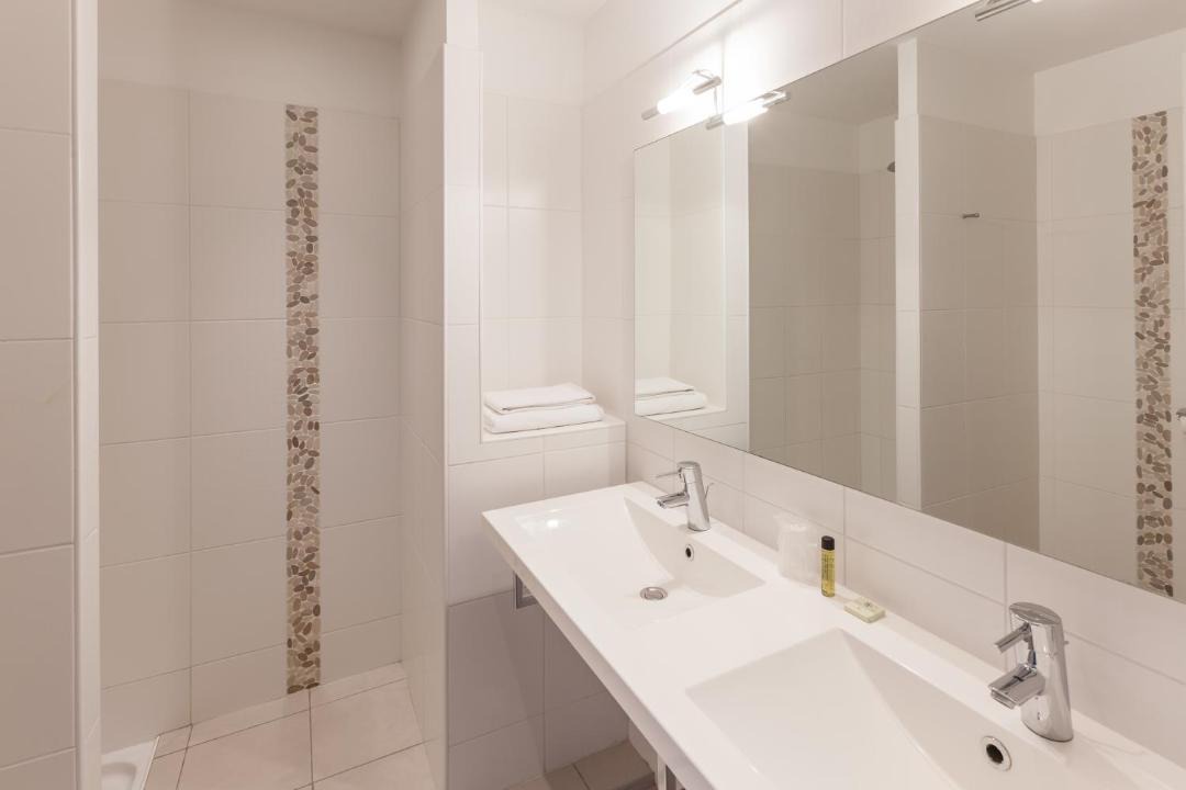 Photo of Bathroom in Langon