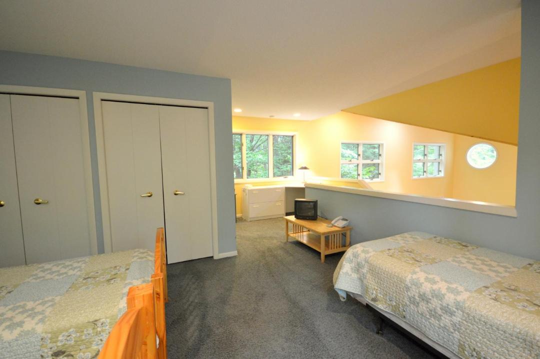 Photo of Bedroom in Norton Shores