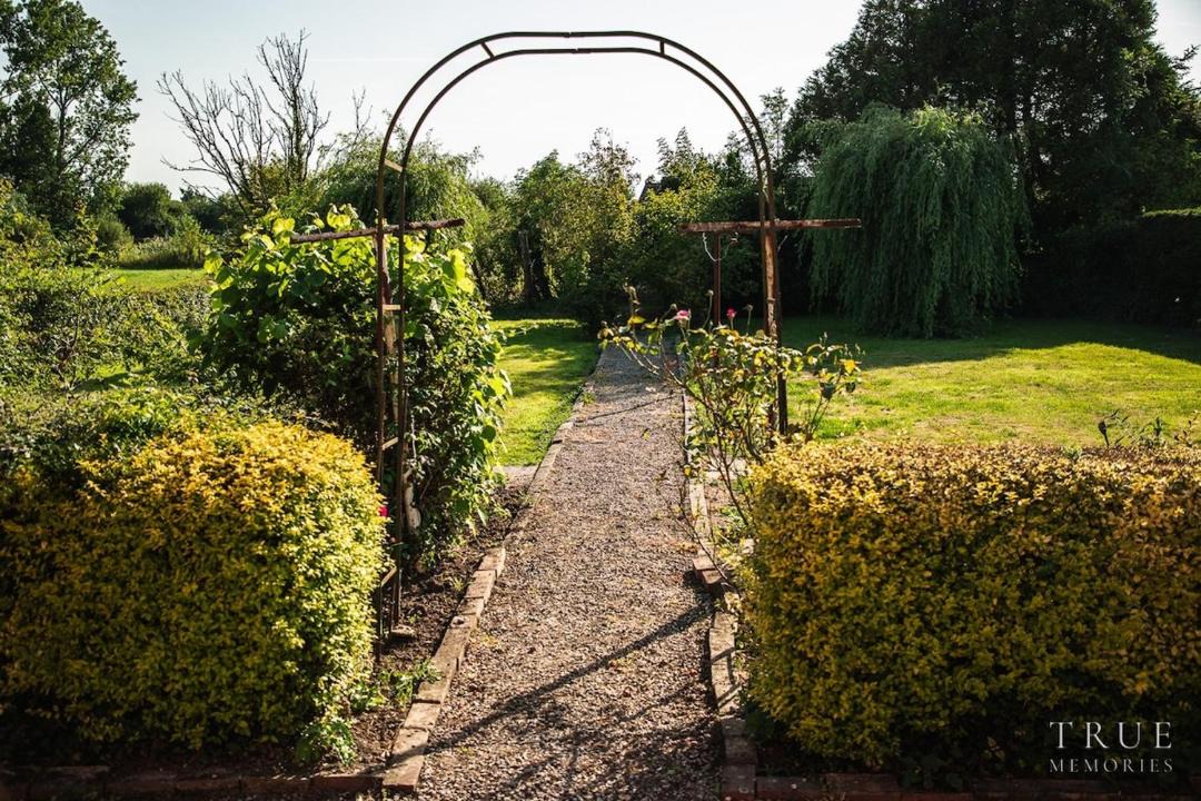 Photo of Others in Bremes