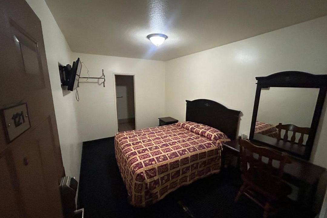 Photo of Bedroom in South Gate