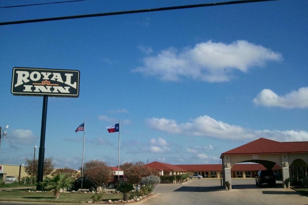 Photo of Others in Pearsall