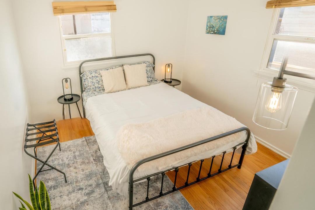 Photo of Bedroom in East Central