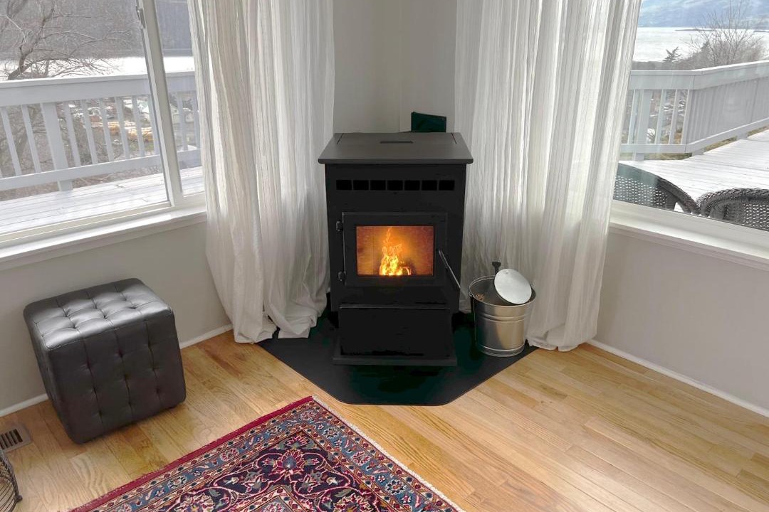 Photo of Others in Lyle