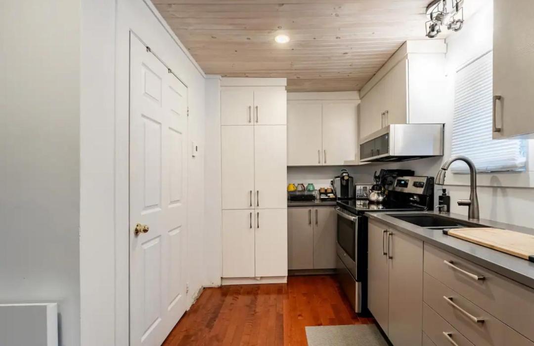 Photo of Kitchen in North Hatley