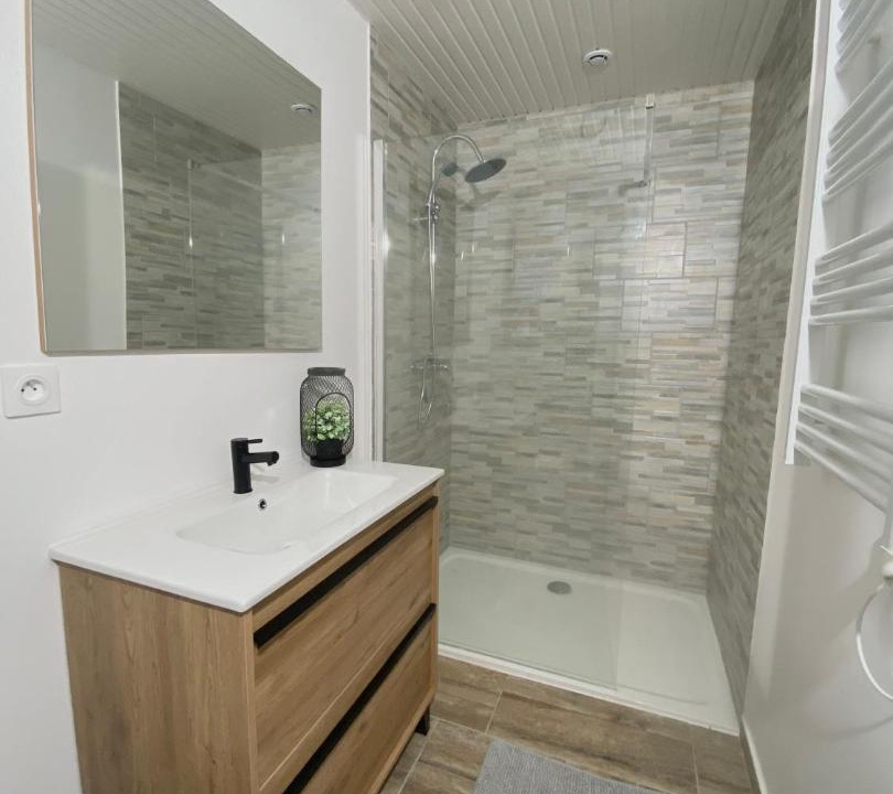 Photo of Bathroom in Digoin