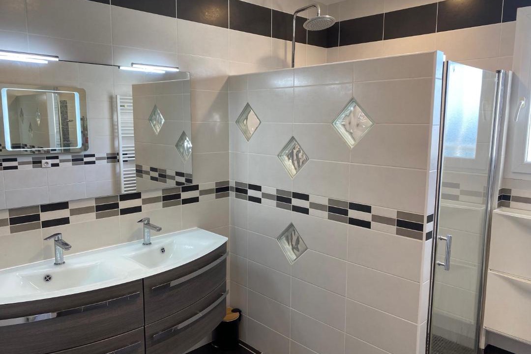 Photo of Bathroom in Revel