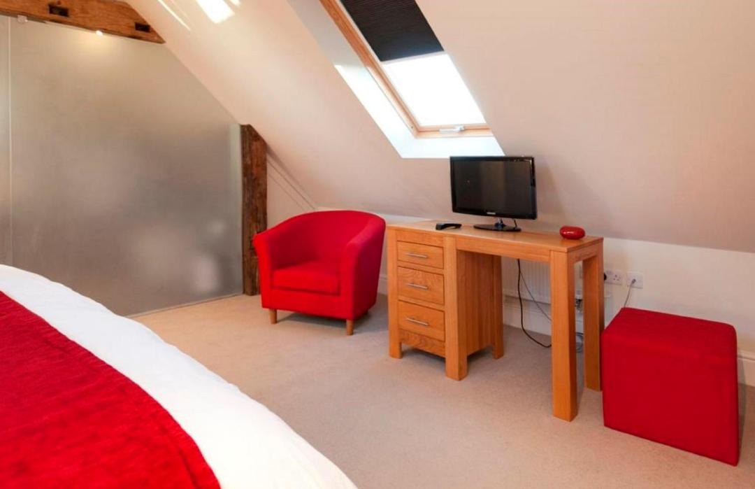 Photo of Others in Castle Donington