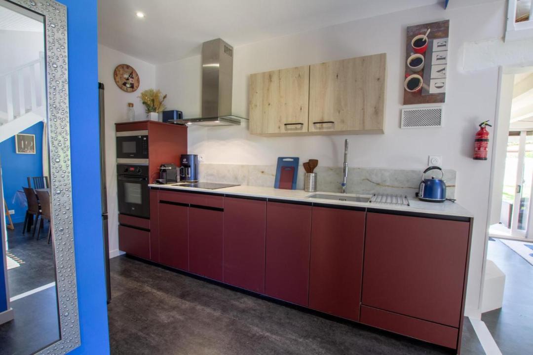 Photo of Kitchen in Saint-Laurent-des-Vignes