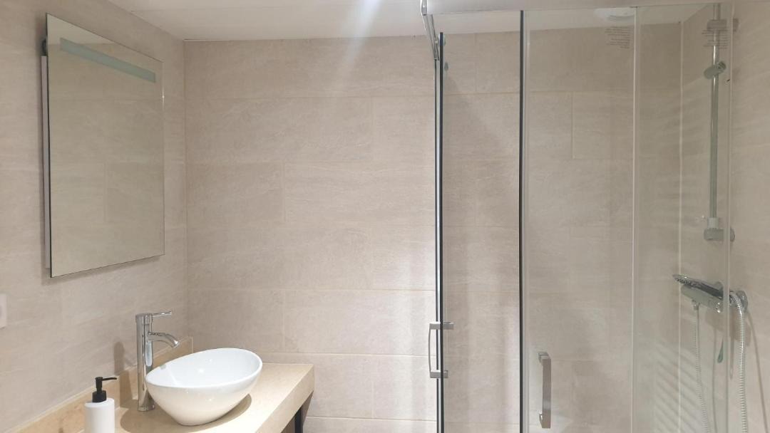 Photo of Bathroom in Saint-Laurent-des-Vignes