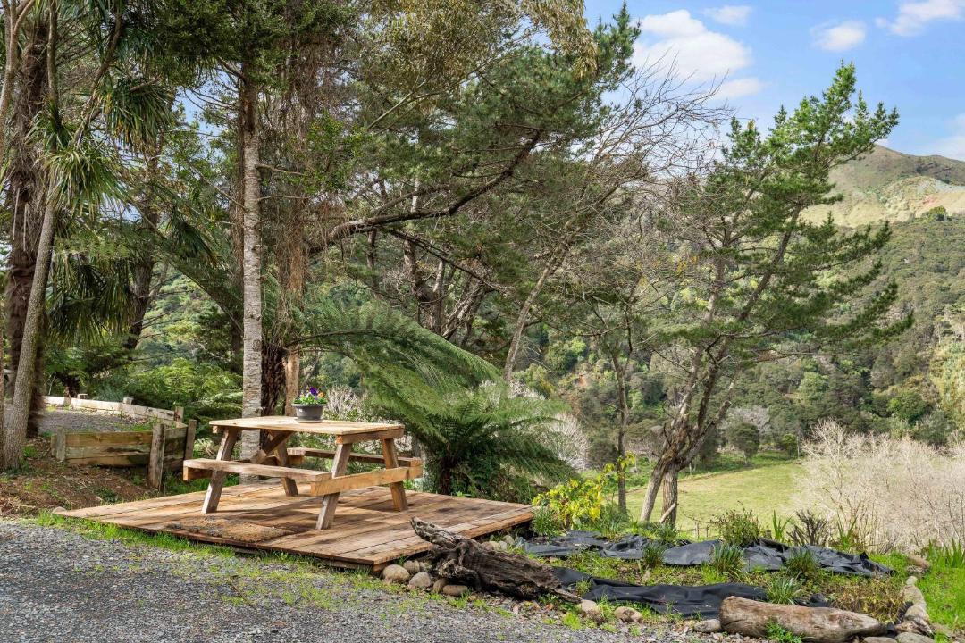 Photo of Others in Thames