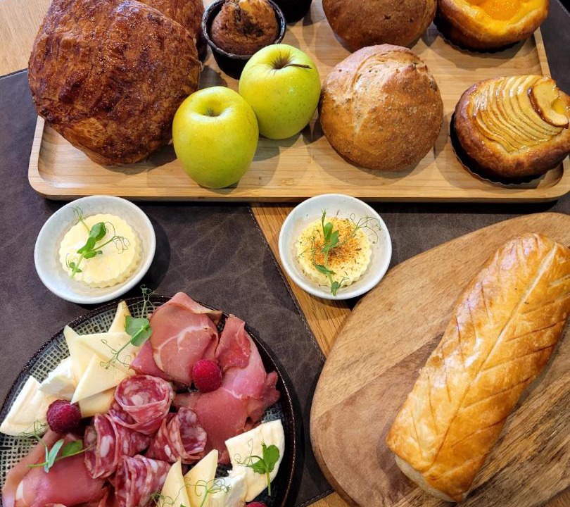 Photo of Others in Tetaigne