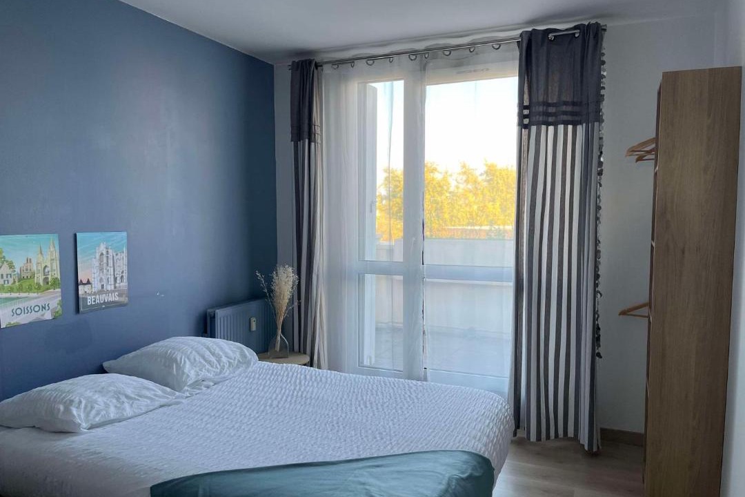 Photo of Bedroom in Royallieu Pompidou