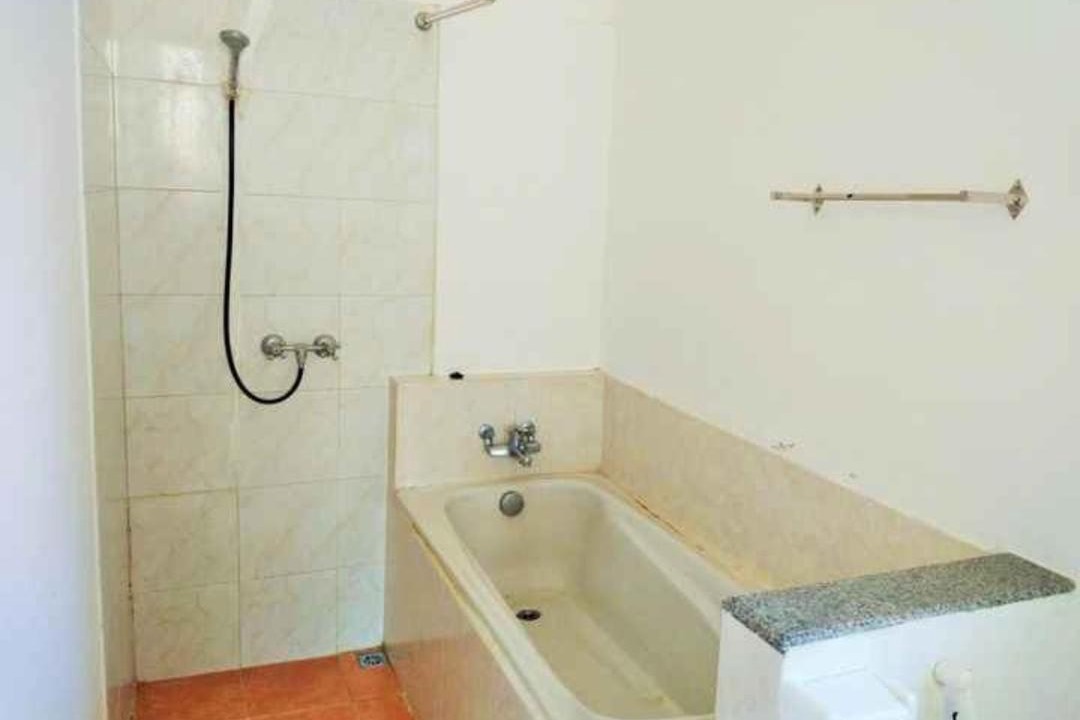 Photo of Bathroom in Glenmore