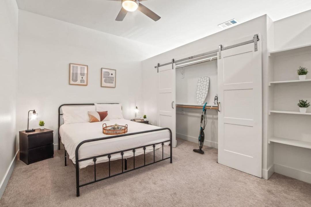 Photo of Bedroom in West Oak Hill