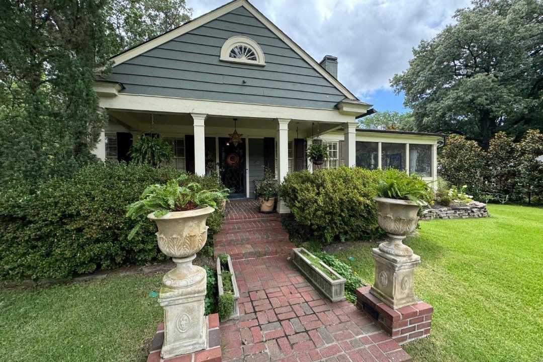 Photo of Others in University District