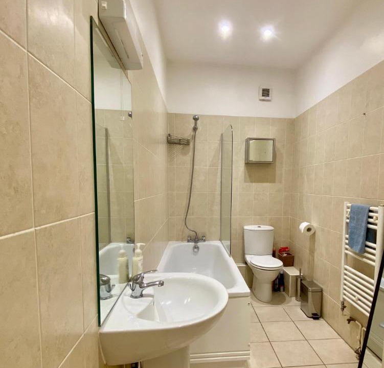 Photo of Bathroom in Vassall