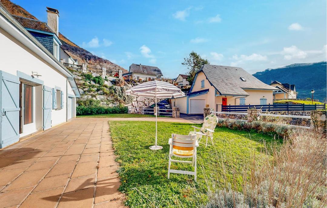 Photo of Others in Louvie-Soubiron