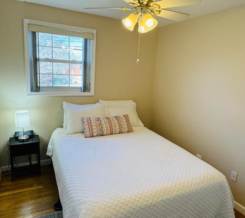 Photo of Bedroom in North Bethesda