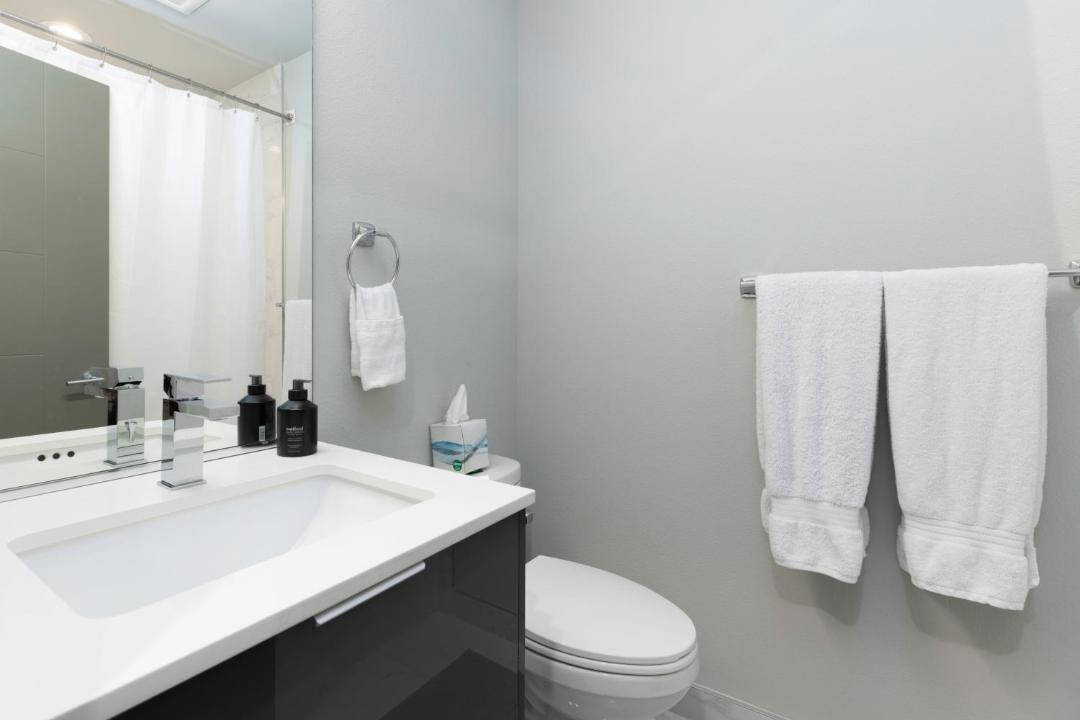 Photo of Bathroom in Fairmount Park