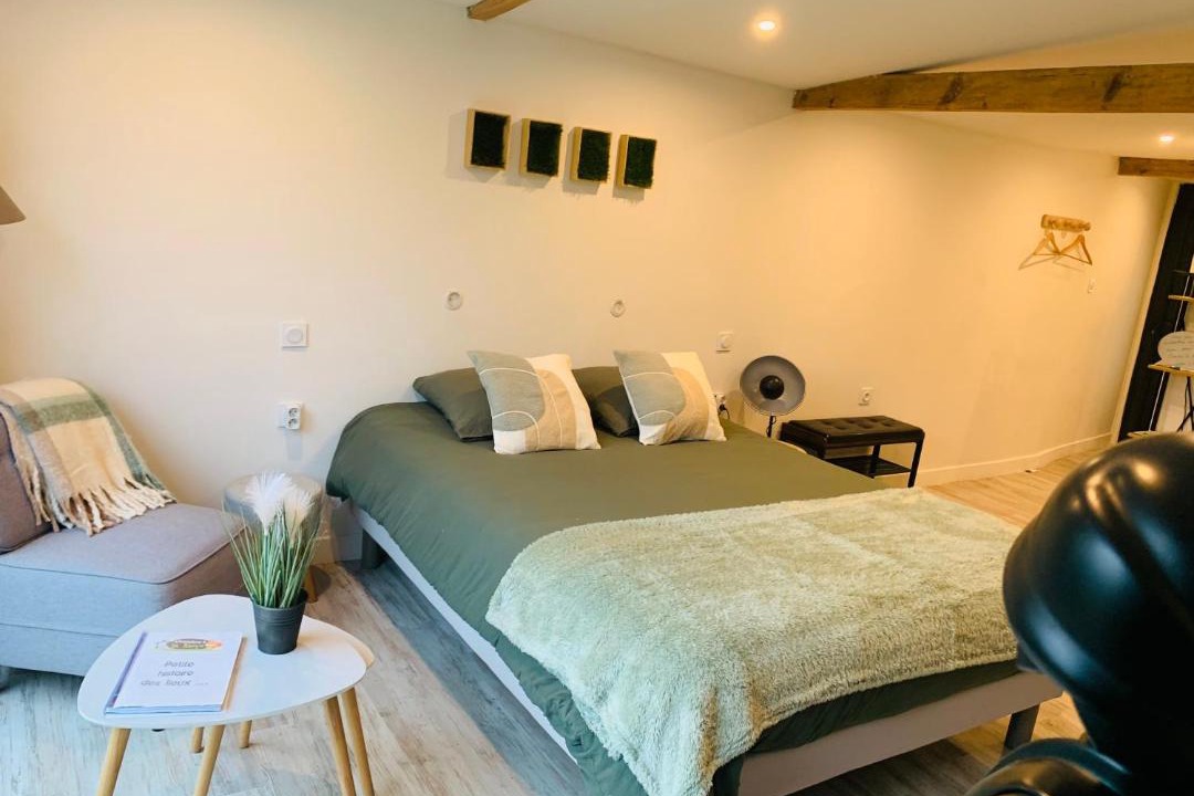 Photo of Bedroom in Estrees-sur-Noye