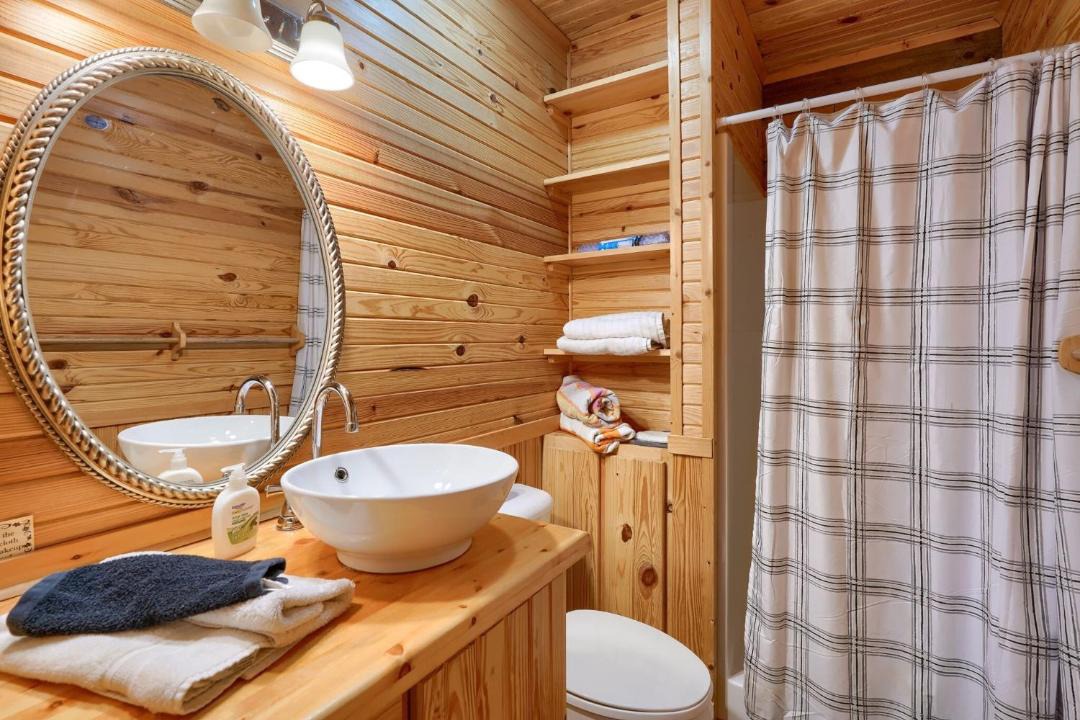 Photo of Bathroom in South Bloomingville